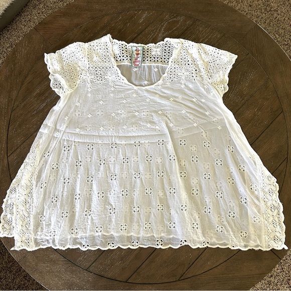 Johnny Was Eyelet Tunic Top in White Size S - Picture 2 of 8